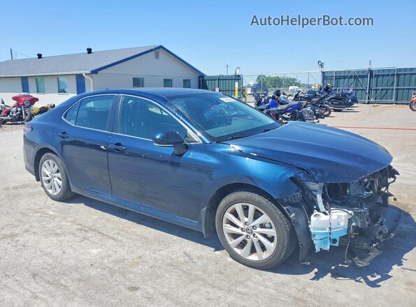 4T1R11AK0MU613112 2021 TOYOTA CAMRY Blue Przód prawy