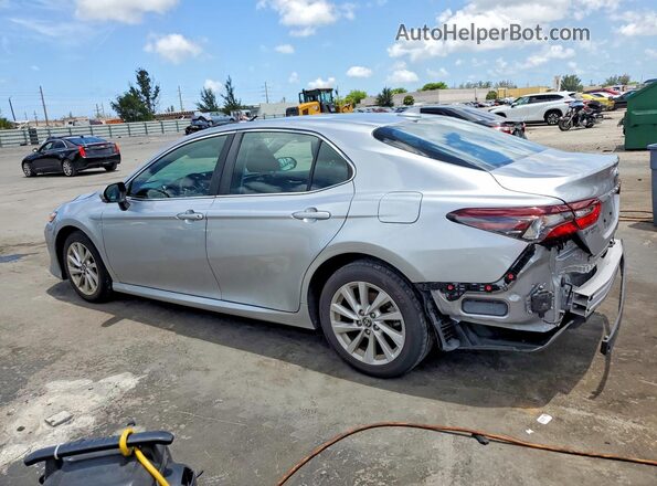 4T1R11AK5RU874792 2024 TOYOTA CAMRY Silver Задня ліва чверть