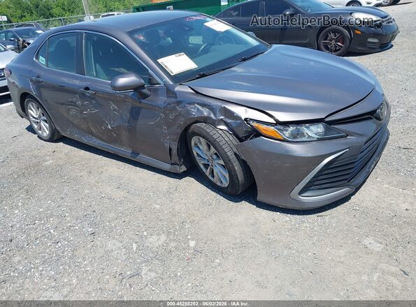 4T1R11AK9MU597623 2021 TOYOTA CAMRY Gray Vista frontal