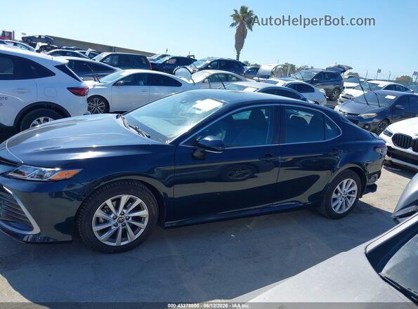 4T1R11BK3MU032962 2021 TOYOTA CAMRY Dark Blue Vista interior de 360 grados