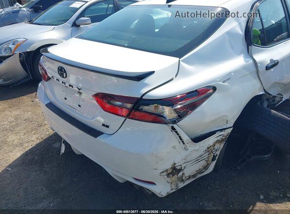 4T1T11AK4NU049892 2022 TOYOTA CAMRY White 