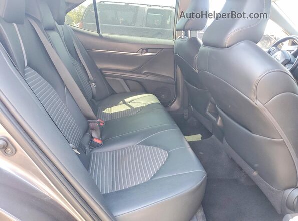 4T1T11AK8MU577689 2021 TOYOTA CAMRY Серый 