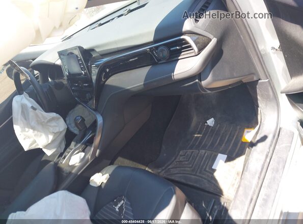 4T1T11BK0RU128481 2024 TOYOTA CAMRY Silver Front interior view