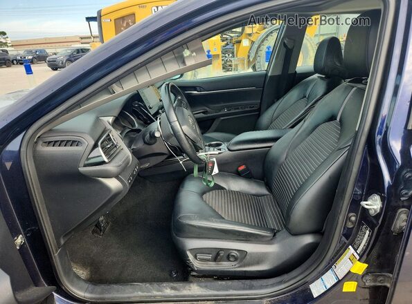 4T1T11BKXNU066470 2022 TOYOTA CAMRY Синий Вид салона спереди