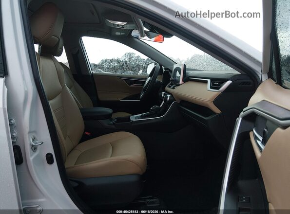 4T3B6RFV6RU152002 2024 TOYOTA RAV4 HYBRID White Vista interior delantera