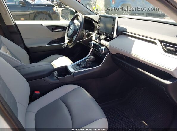 4T3B6RFV7NU078650 2022 TOYOTA RAV4 HYBRID White Front interior view