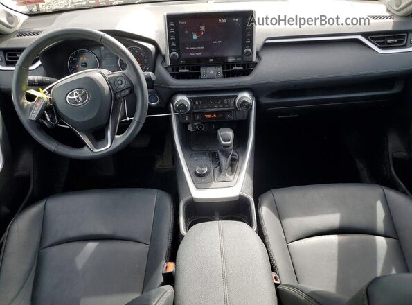 4T3B6RFV8NU069102 2022 TOYOTA RAV4 Gray წინა პანელის ხედი