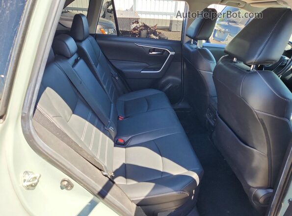 4T3B6RFVXMU007828 2021 TOYOTA RAV4 Green Vista interior trasera