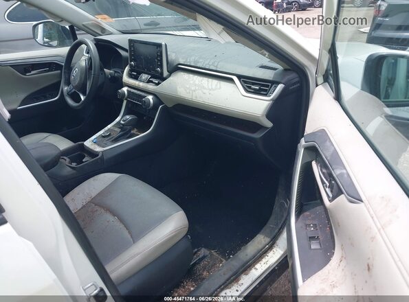 4T3D6RFV8MU015497 2021 TOYOTA RAV4 HYBRID White Սալոնի դիմացի տեսք