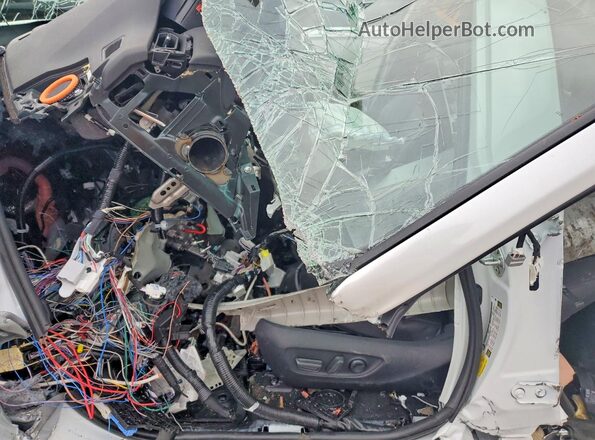 4T3D6RFV8SU194945 2025 TOYOTA RAV4 White წინა სალონის ხედი