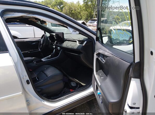 4T3E6RFV0PU107177 2023 TOYOTA RAV4 HYBRID Белый Вид салона спереди
