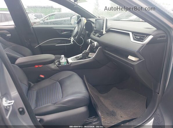 4T3E6RFV2MU054722 2021 TOYOTA RAV4 HYBRID Gray Widok wnętrza z przodu