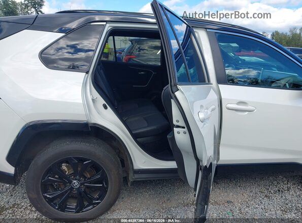 4T3E6RFV2NU066211 2022 TOYOTA RAV4 HYBRID White VIN կոդի պիտակի տեսք