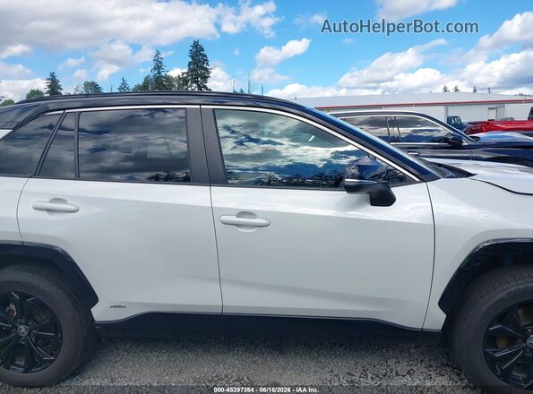 4T3E6RFV2NU066211 2022 TOYOTA RAV4 HYBRID White Սալոնի հետևի տեսք