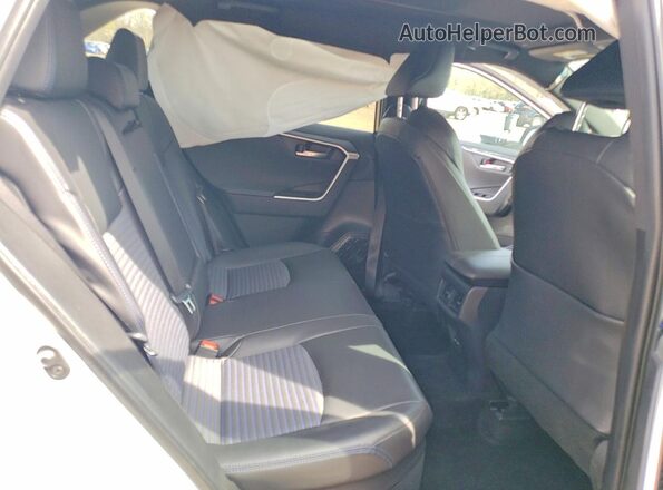 4T3E6RFV2RU152401 2024 TOYOTA RAV4 Белый 