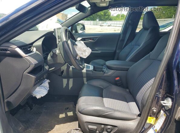 4T3E6RFVXMU059831 2021 TOYOTA RAV4 Синий Вид салона спереди