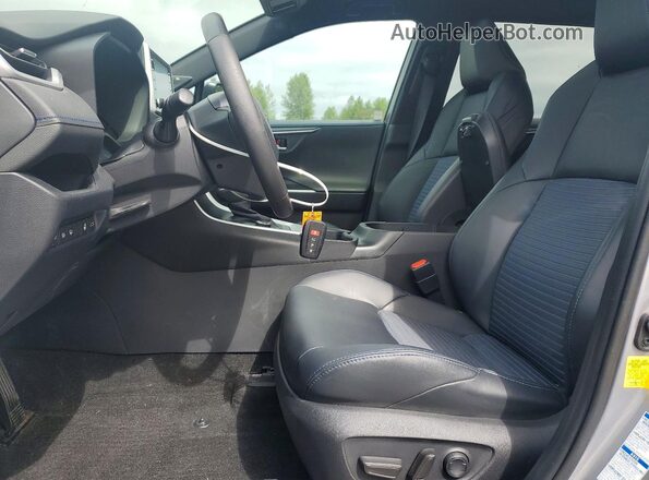 4T3EWRFV2LU003977 2020 TOYOTA RAV4 Silver Front interior view