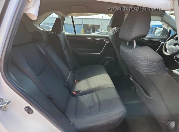 4T3MWRFV1NU060587 2022 TOYOTA RAV4 White უკანა სალონის ხედი