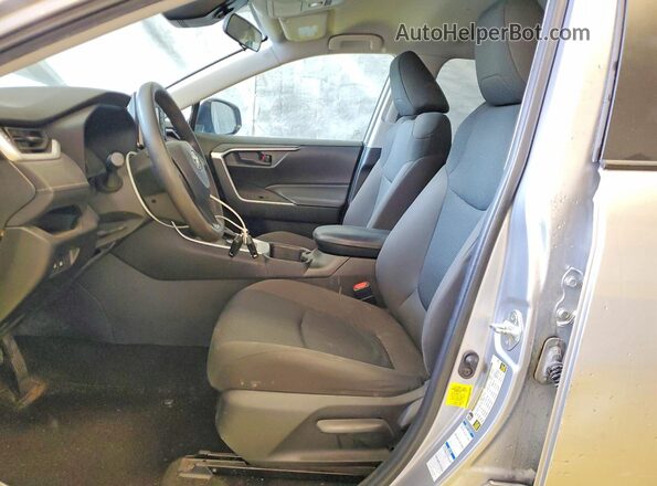 4T3MWRFV2NU065555 2022 TOYOTA RAV4 Silver Widok wnętrza z przodu