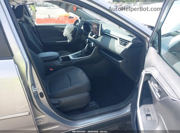4T3RWRFV1RU137325 2024 TOYOTA RAV4 HYBRID Silver წინა სალონის ხედი