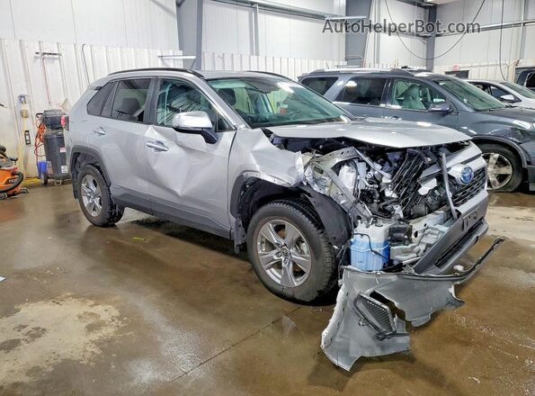 4T3RWRFV3NU068275 2022 TOYOTA RAV4 Silver წინა მარჯვენა