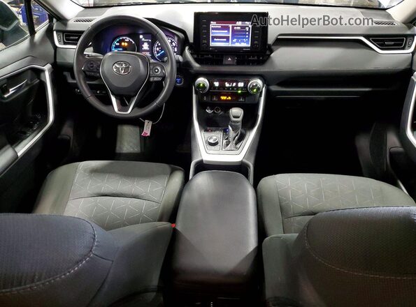 4T3RWRFV3NU068275 2022 TOYOTA RAV4 Silver წინა პანელის ხედი