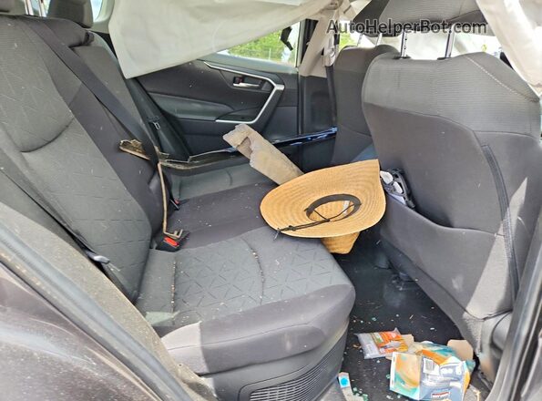 4T3RWRFV4MU033114 2021 TOYOTA RAV4 Серебряный Вид задней части салона