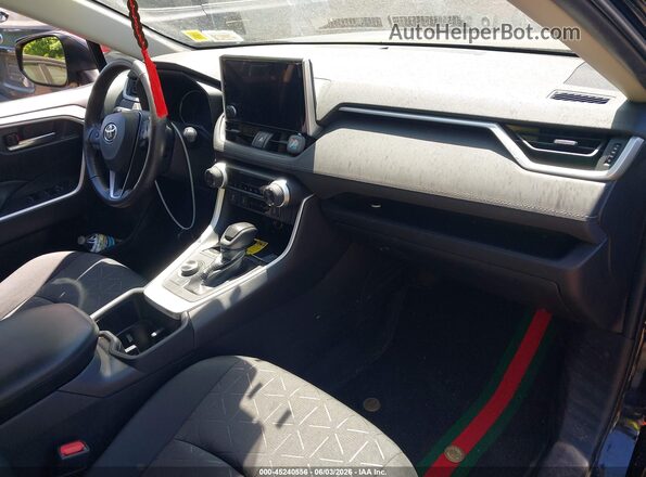4T3RWRFV5PU095299 2023 TOYOTA RAV4 HYBRID Черный Вид салона спереди