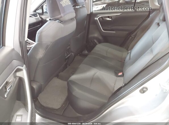 4T3RWRFV5RU112668 2024 TOYOTA RAV4 HYBRID Silver Widok naklejki z numerem VIN