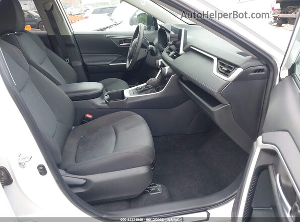 4T3RWRFV6RU163015 2024 TOYOTA RAV4 HYBRID White Front interior view