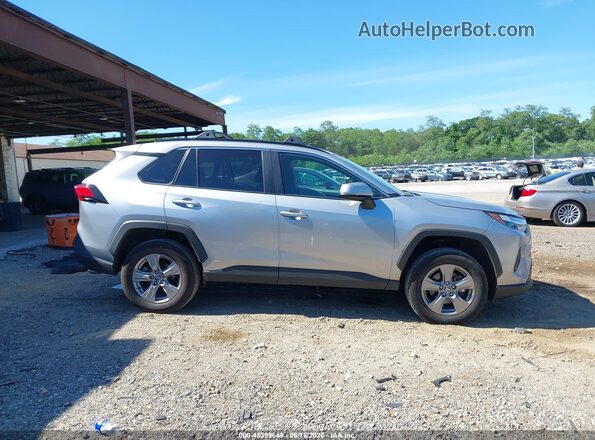 4T3RWRFV9SU176752 2025 TOYOTA RAV4 HYBRID Gray Вид задньої частини салону