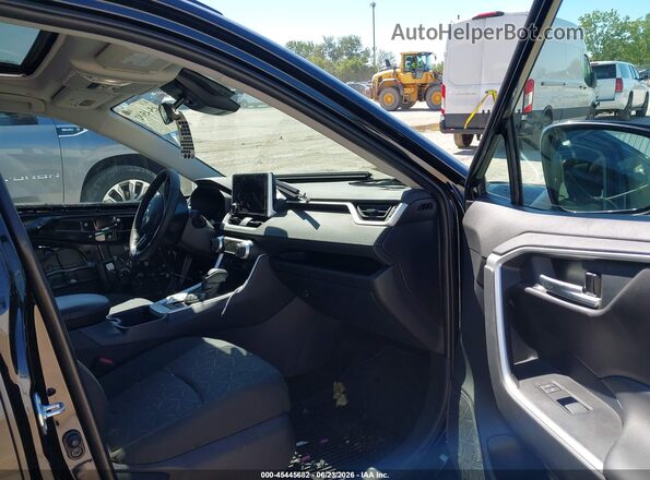 4T3RWRFV9SU212858 2025 TOYOTA RAV4 HYBRID Черный Вид салона спереди