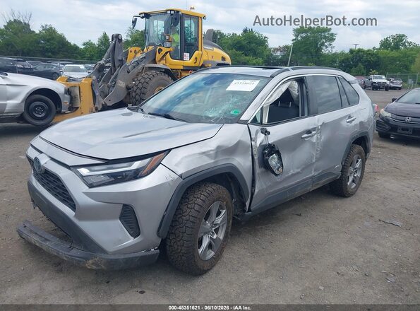 4T3RWRFVXNU050582 2022 TOYOTA RAV4 HYBRID Silver Front view