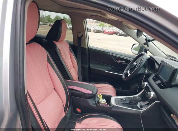 4T3RWRFVXNU052624 2022 TOYOTA RAV4 HYBRID Silver Front interior view