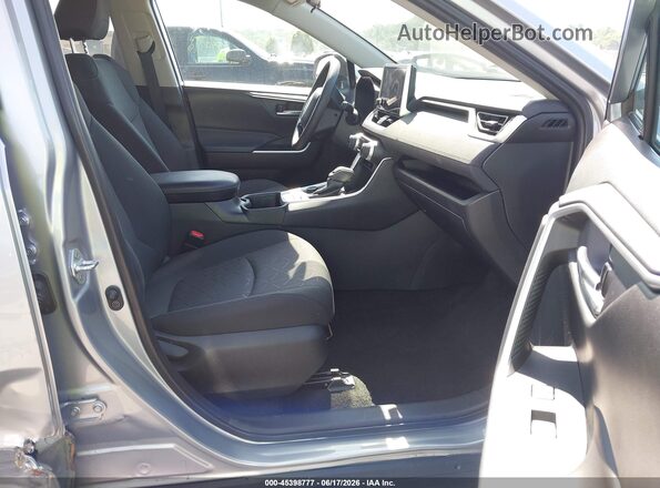 4T3RWRFVXRU112908 2024 TOYOTA RAV4 HYBRID Silver Front interior view