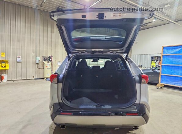 4T3T6RFV3NU069738 2022 TOYOTA RAV4 Gray Widok z tyłu