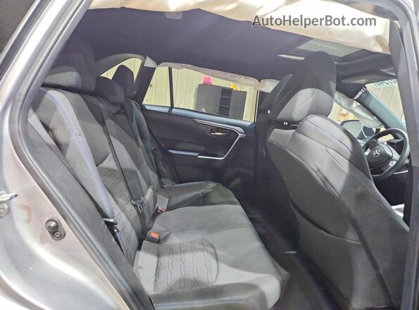 4T3T6RFV3NU069738 2022 TOYOTA RAV4 Gray Widok wnętrza z tyłu