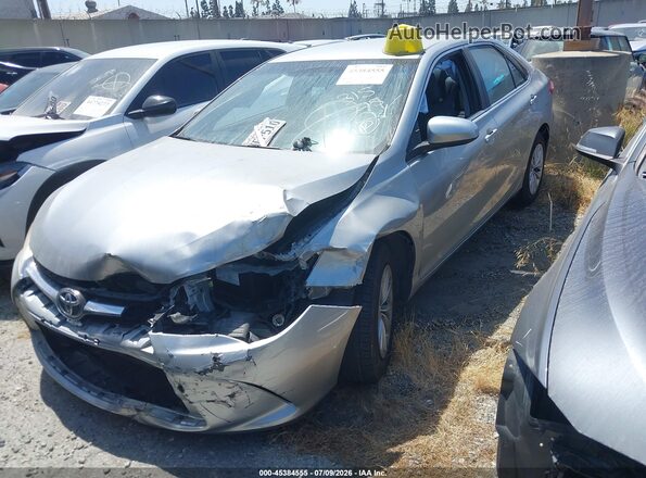 4T4BF1FK0GR529880 2016 TOYOTA CAMRY Silver Front left