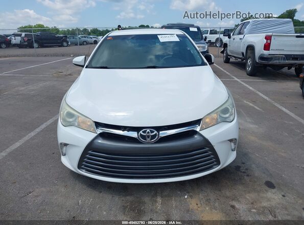 4T4BF1FK0GR549627 2016 TOYOTA CAMRY Белый Вид щитка приборов