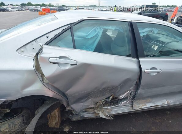 4T4BF1FK3GR535818 2016 TOYOTA CAMRY Silver Front view