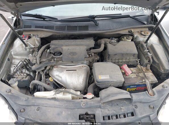 4T4BF1FK3GR535818 2016 TOYOTA CAMRY Silver Rear view