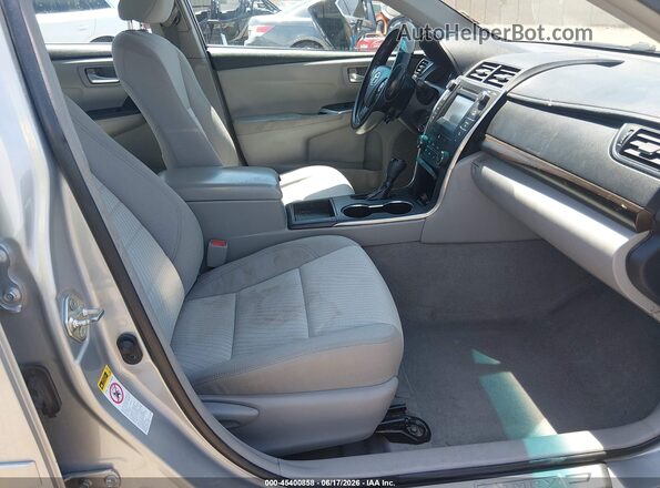 4T4BF1FK5GR545511 2016 TOYOTA CAMRY Gray Vista interior delantera