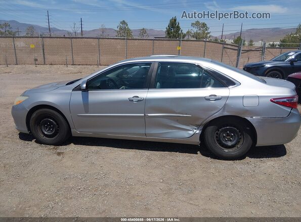 4T4BF1FK5GR545511 2016 TOYOTA CAMRY Gray Vista interior trasera