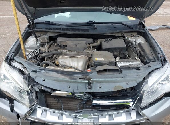 4T4BF1FK5GR559537 2016 TOYOTA CAMRY Silver Հետևի տեսք