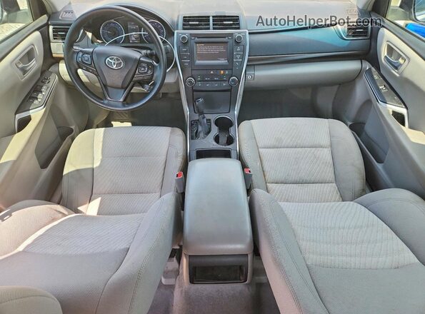 4T4BF1FK7GR535837 2016 TOYOTA CAMRY Серебряный Вид панели приборов