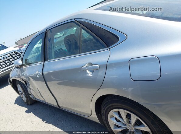 4T4BF1FK7GR570118 2016 TOYOTA CAMRY Silver Սալոնի 360 աստիճան տեսք