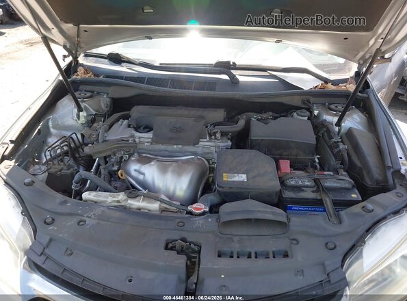 4T4BF1FK7GR570118 2016 TOYOTA CAMRY Silver Հետևի տեսք