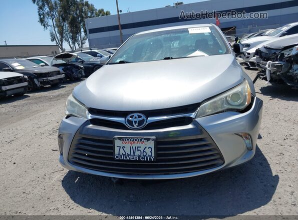 4T4BF1FK7GR570118 2016 TOYOTA CAMRY Silver Սարքավորումների վահանակի տեսք