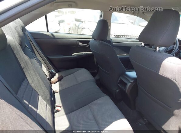 4T4BF1FK7GR570118 2016 TOYOTA CAMRY Silver VIN կոդի պիտակի տեսք