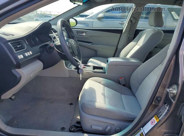 4T4BF1FK7GR571740 2016 TOYOTA CAMRY Gray Vista interior delantera
